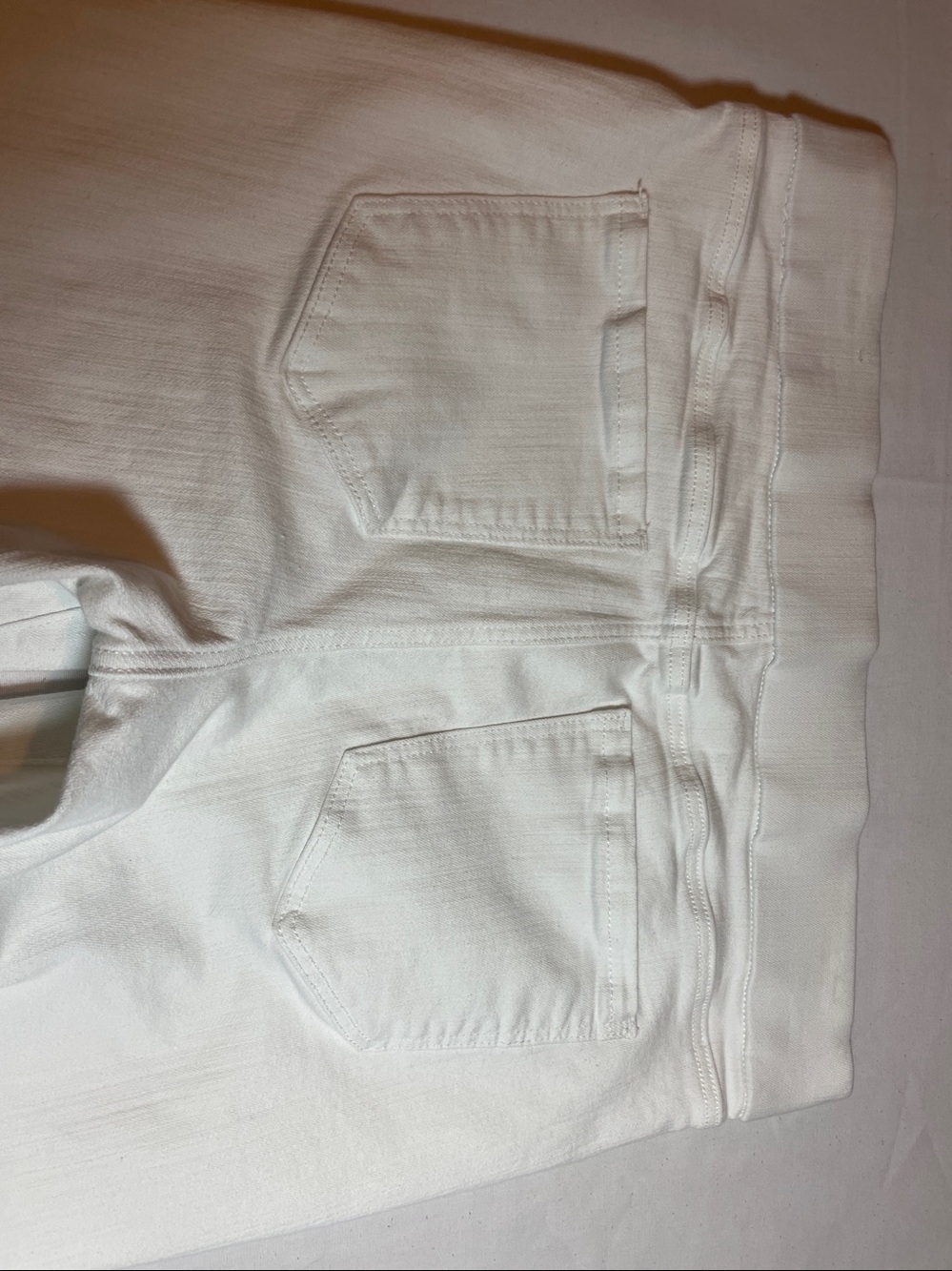 Liverpool White Crop Pants. - Picture 6 of 6